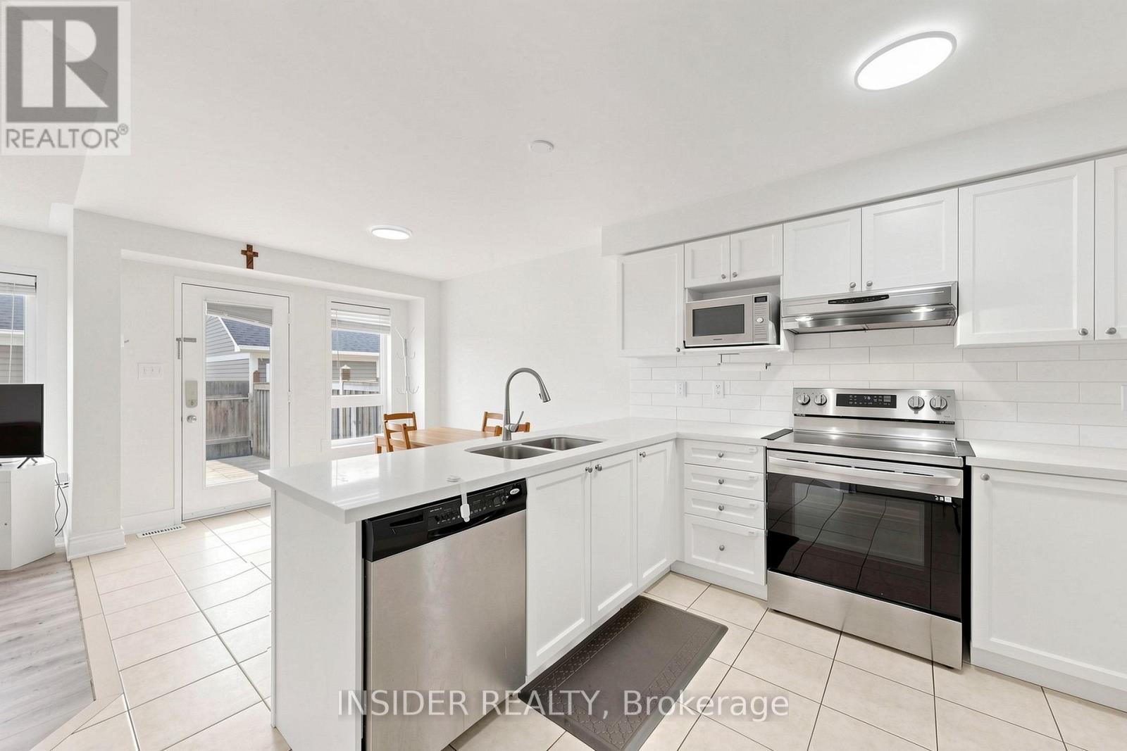 7 CROXALL BOULEVARD - 15