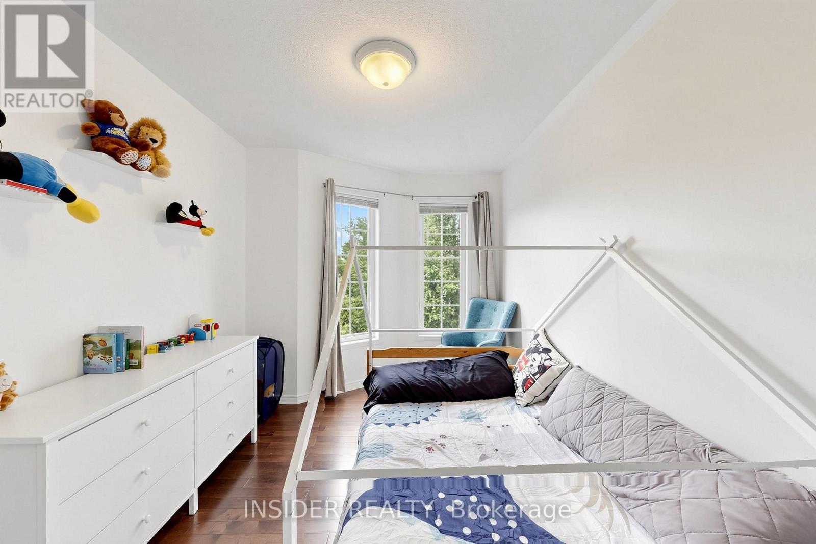 7 CROXALL BOULEVARD - 35