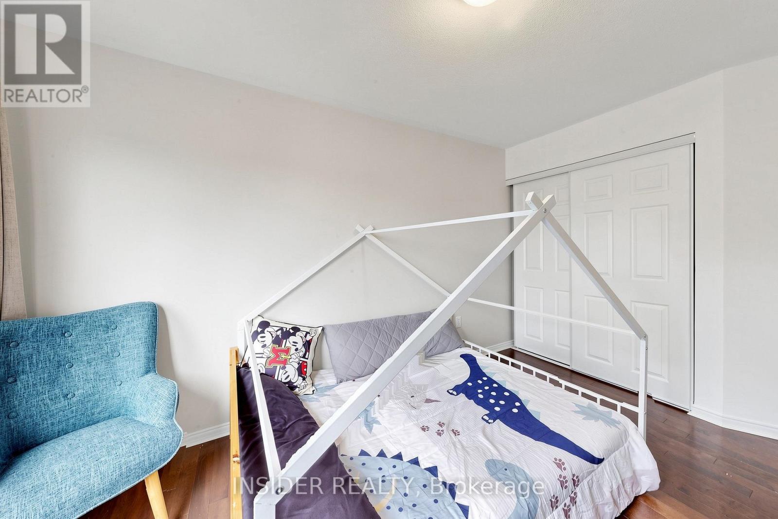 7 CROXALL BOULEVARD - 37