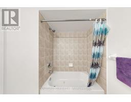 7 Croxall Boulevard, Whitby, ON L1M0E6 Photo 39
