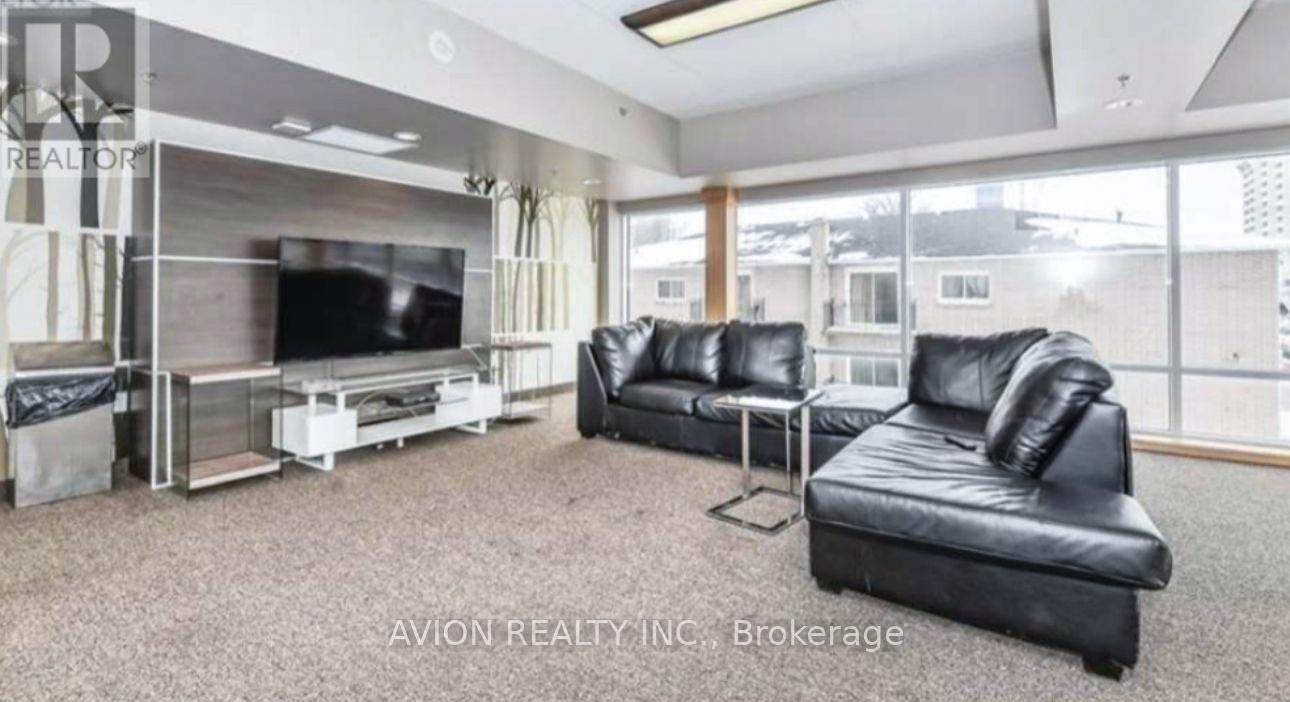 #806 8 HICKORY STREET W - 5