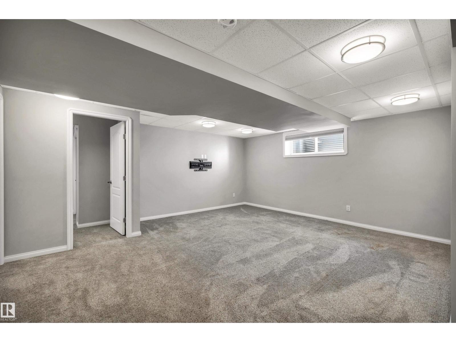 18 VOLETA CT — photo 36