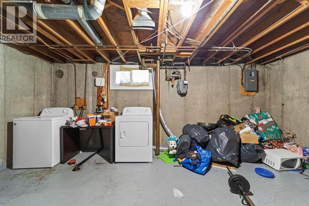 6404A 45 Avenue - 19