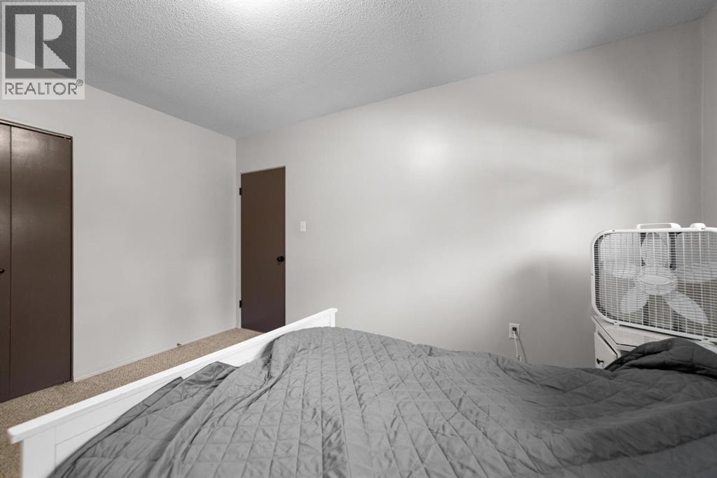 6404B 45 Avenue - 15