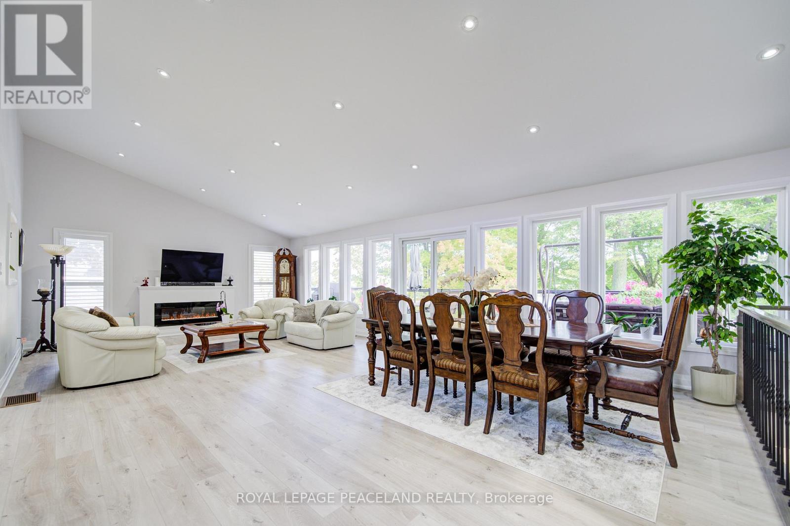 38 LAKEVIEW AVENUE - 19