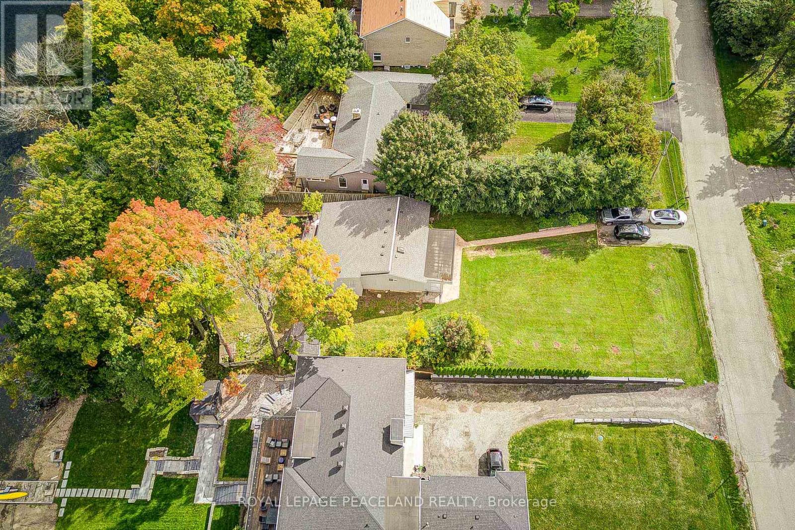 38 LAKEVIEW AVENUE - 7