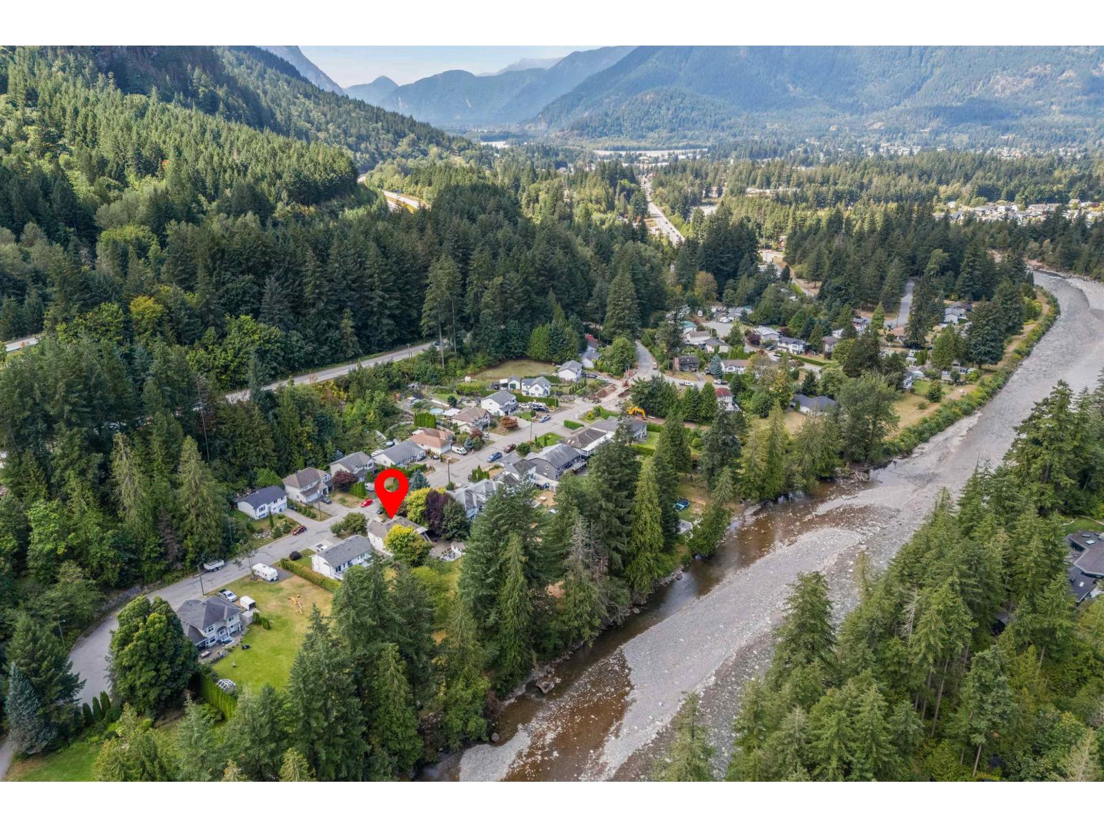 275 FORREST CRESCENT, Hope, Hope