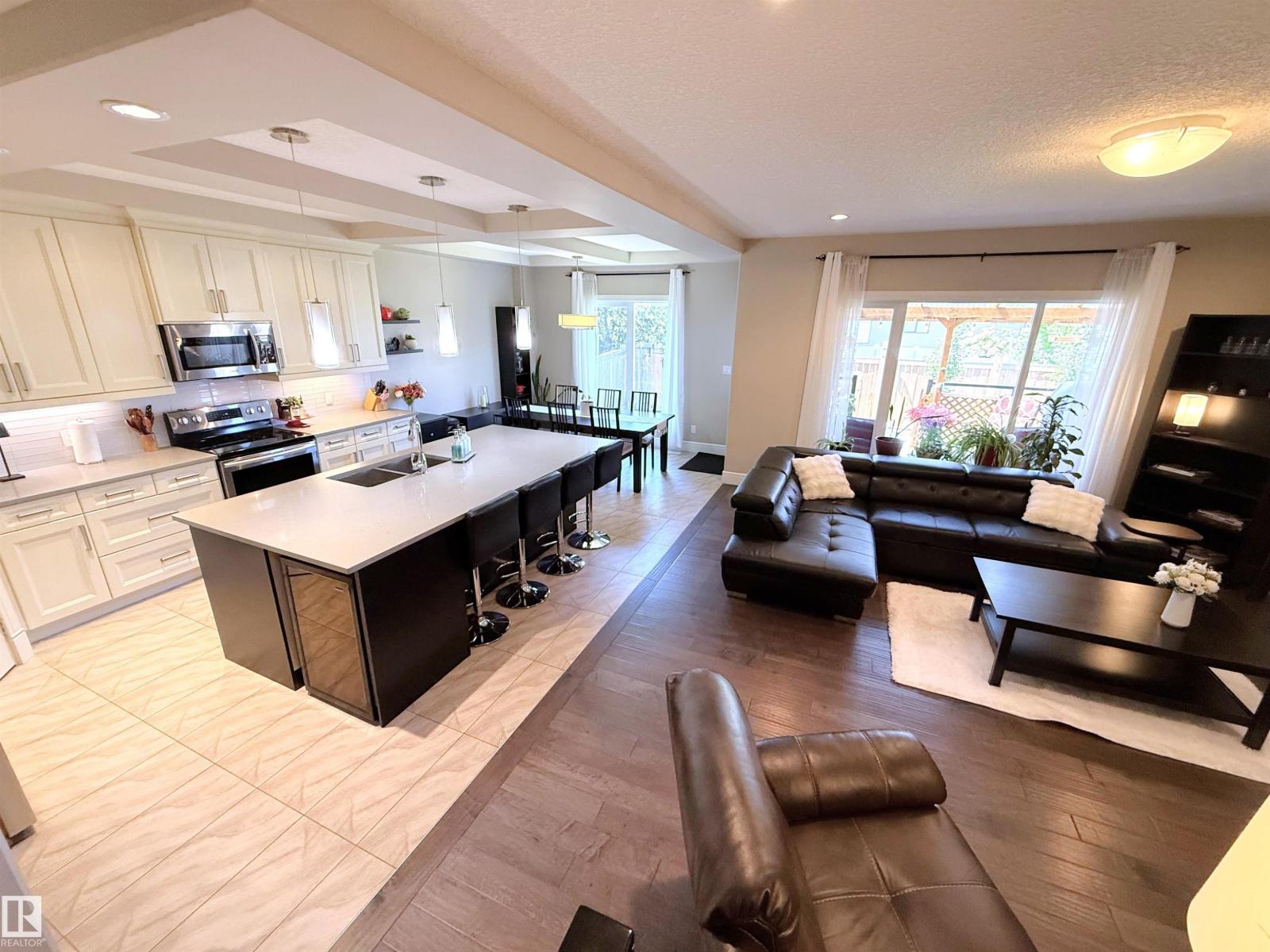 23 DILLWORTH CR — photo 16