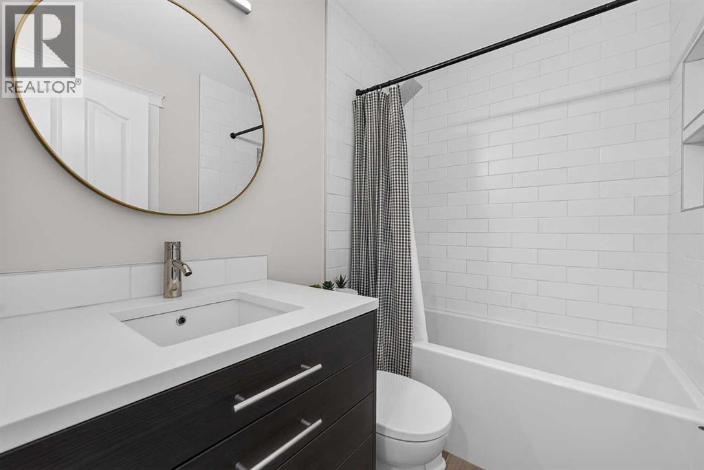 4pc Bathroom - Upper