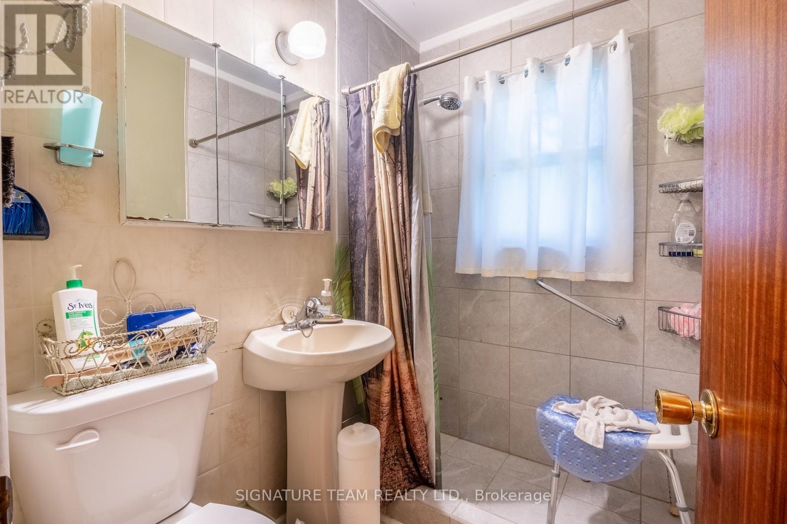 772 MCGUIRE STREET - 10