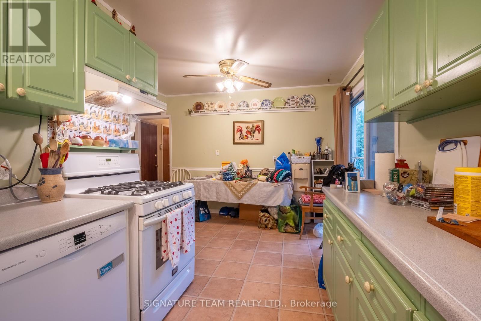 772 MCGUIRE STREET - 6