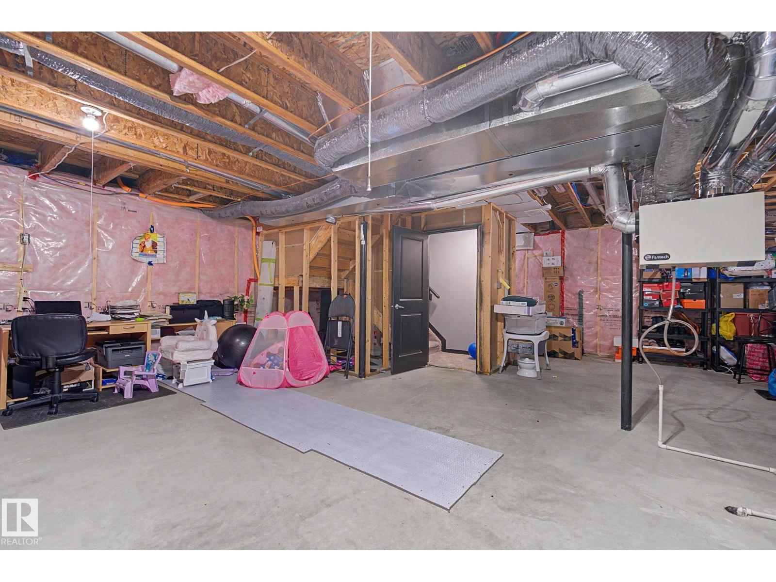 1944 68 ST SW - 51