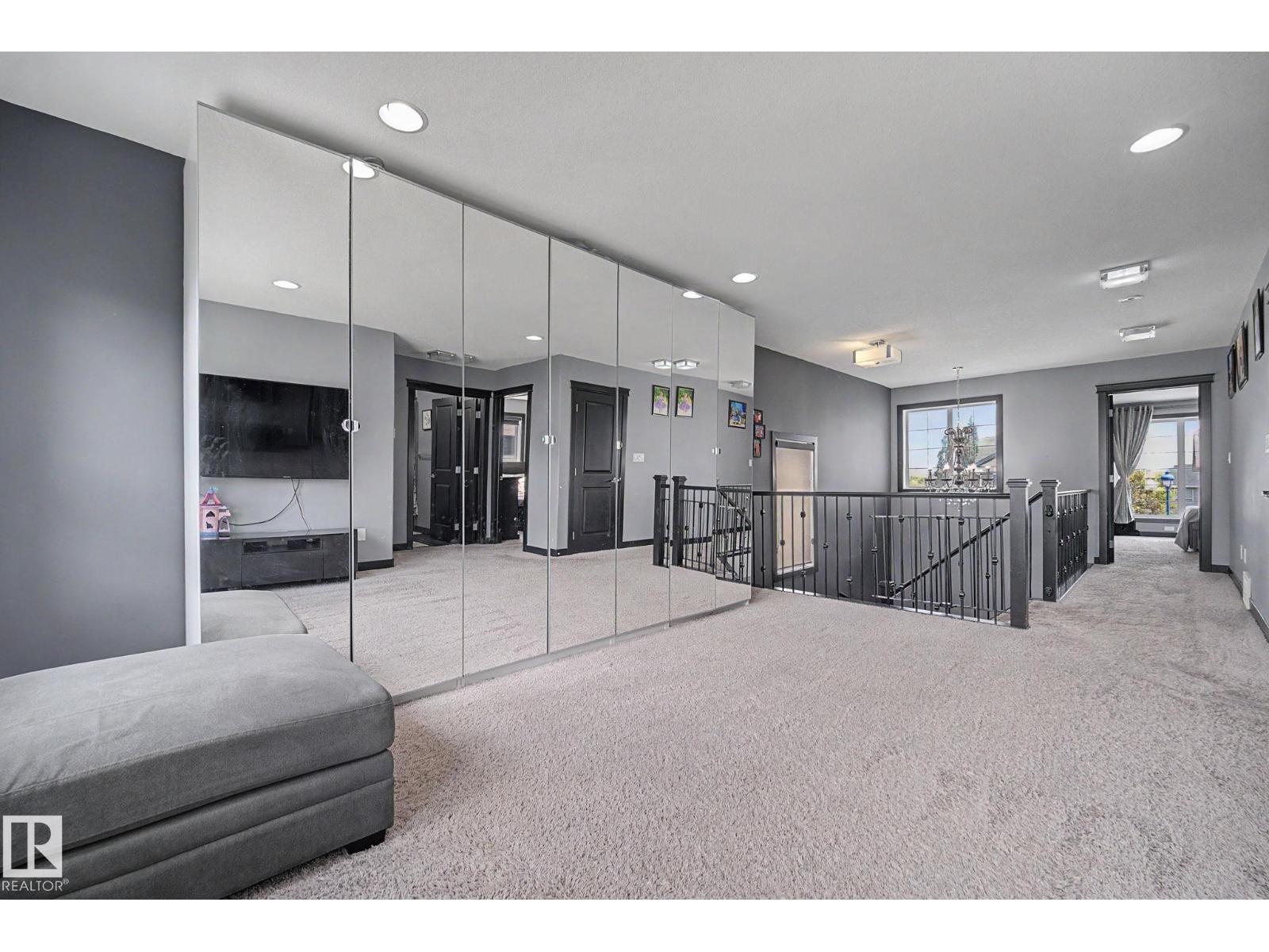 1944 68 ST SW - 26
