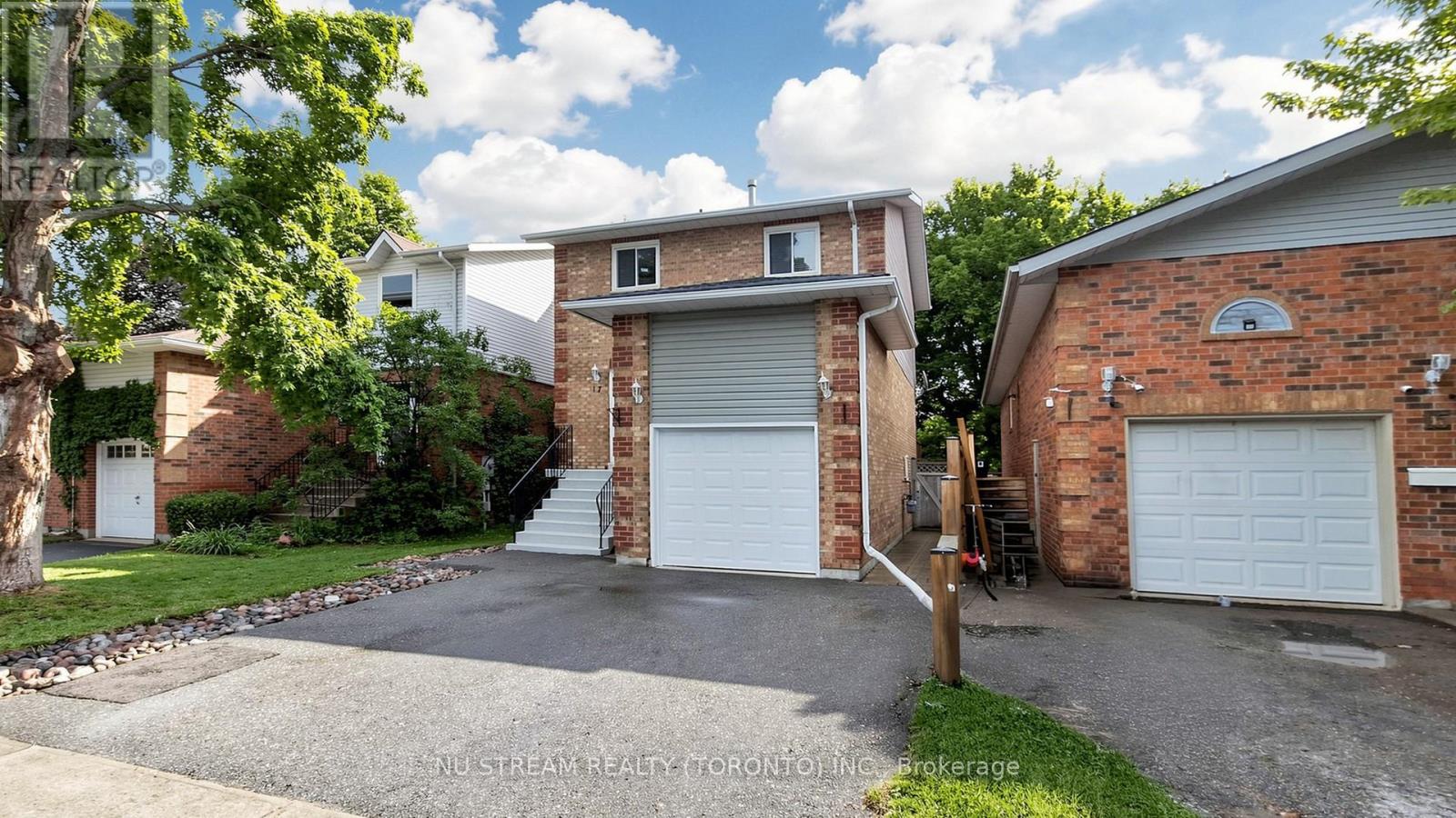 17 NEWLANDS AVENUE - 1