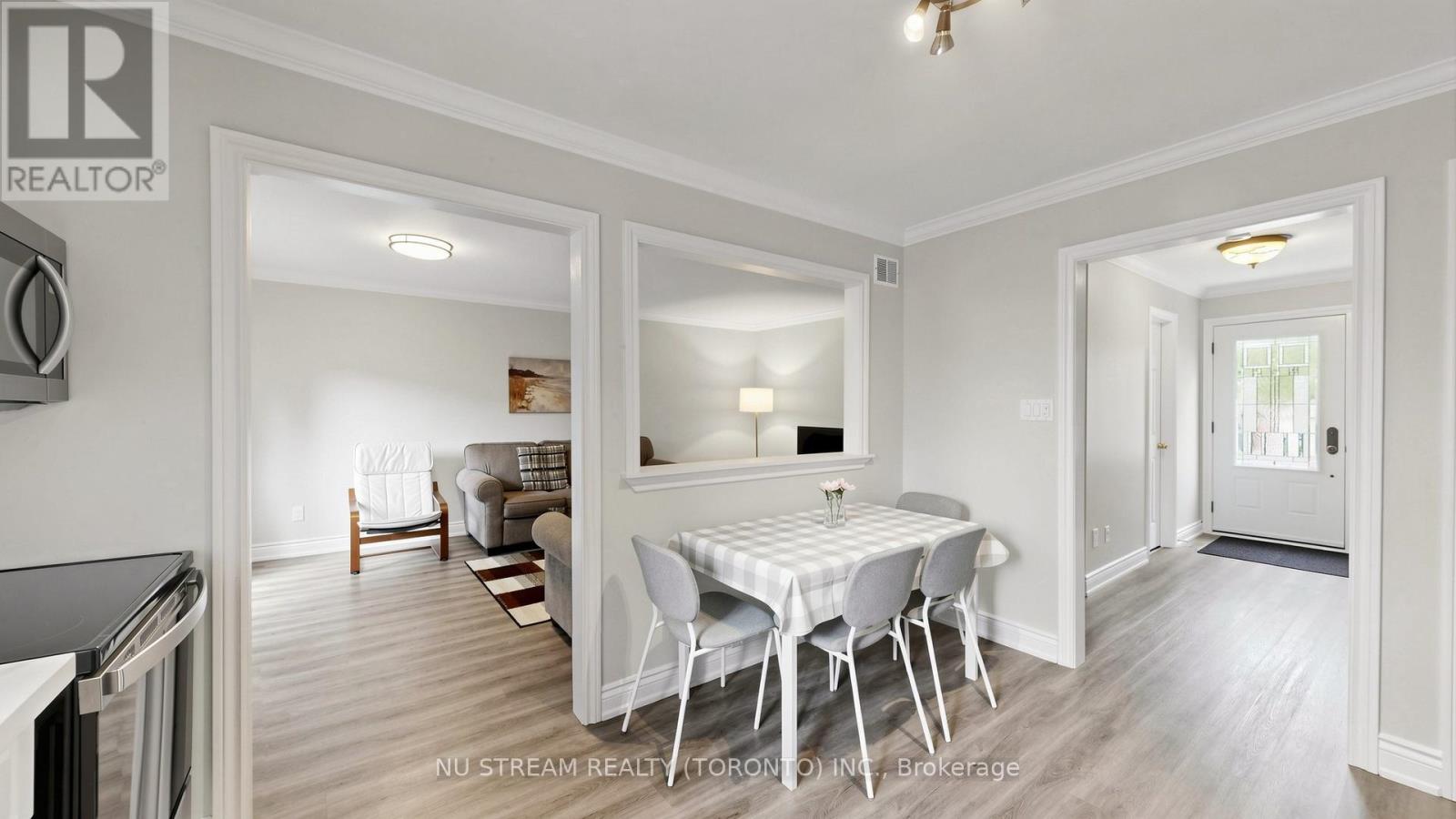 17 NEWLANDS AVENUE - 11