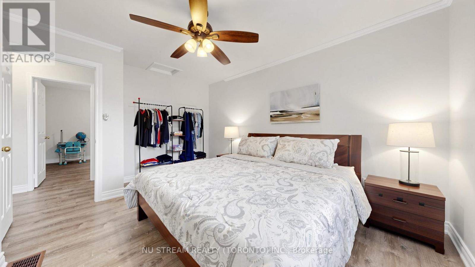17 NEWLANDS AVENUE - 20