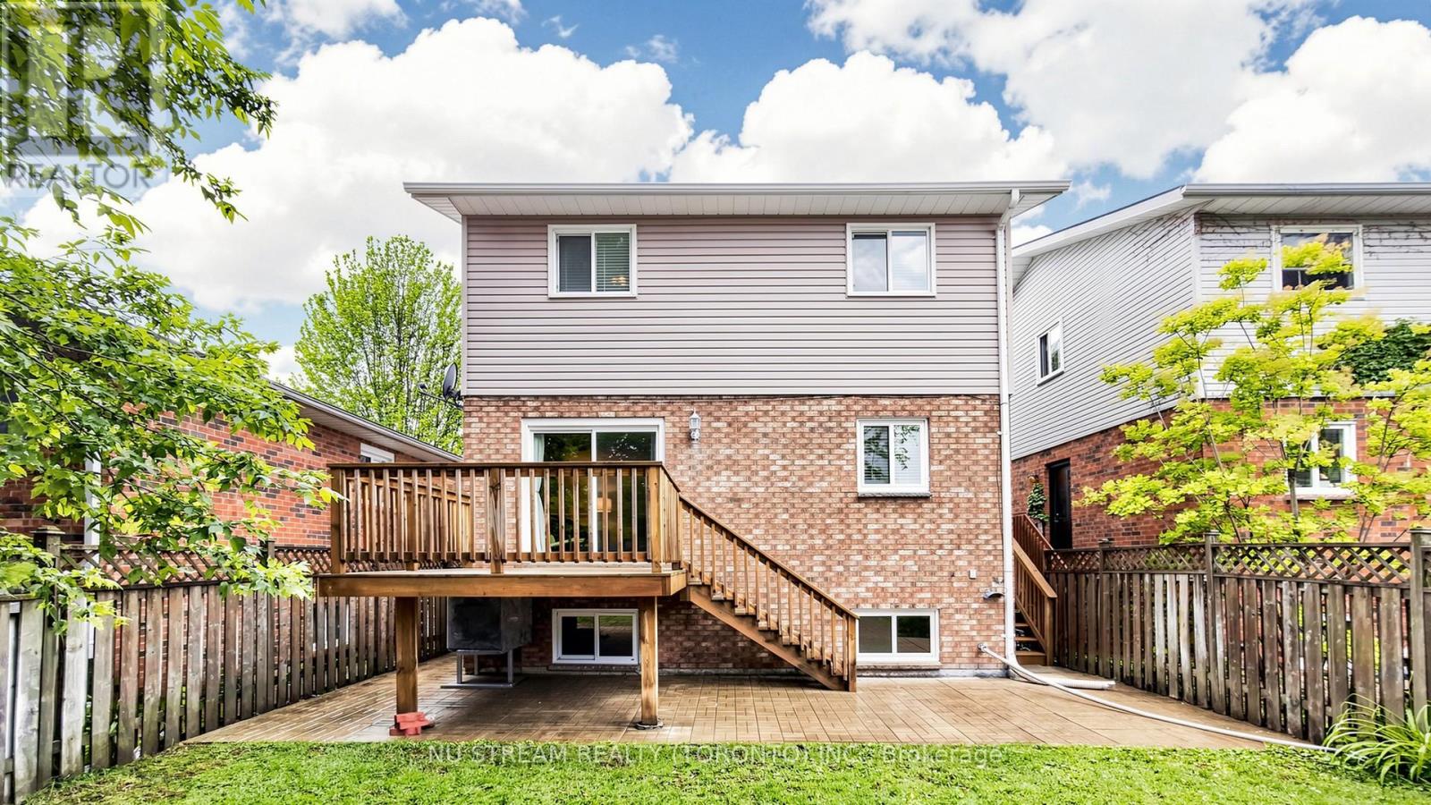 17 NEWLANDS AVENUE - 38