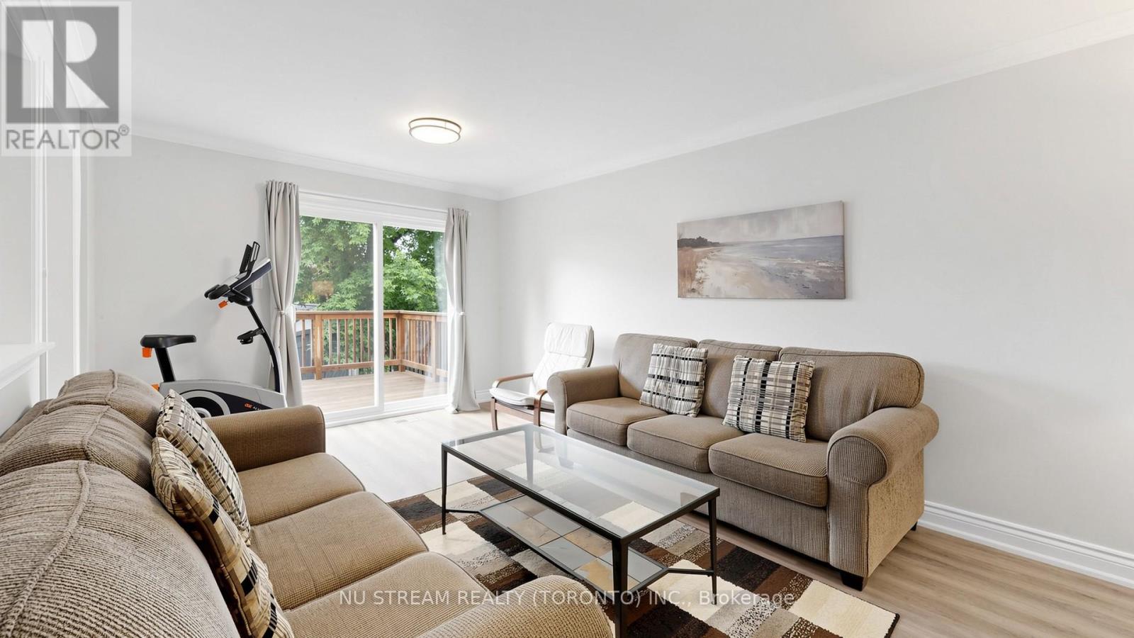 17 NEWLANDS AVENUE - 6