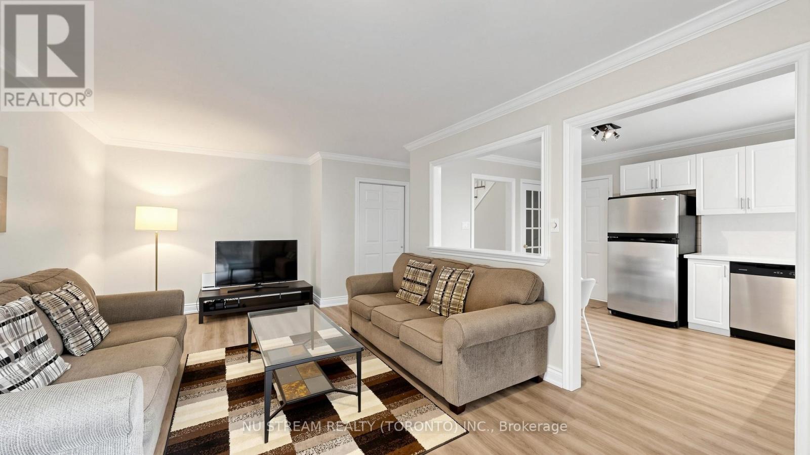 17 NEWLANDS AVENUE - 7