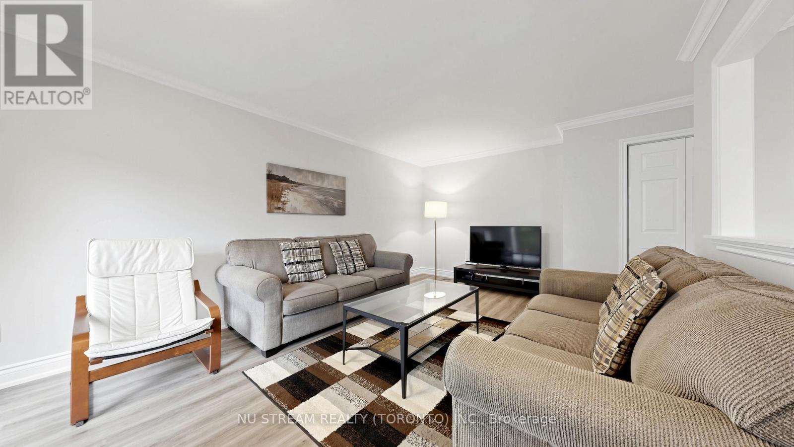 17 NEWLANDS AVENUE - 8