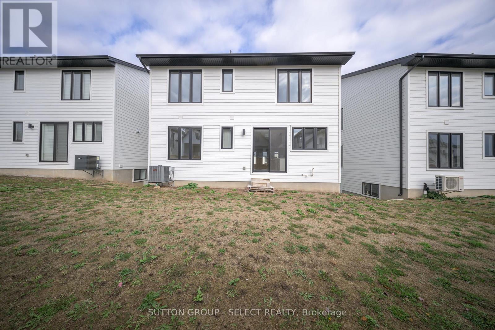 #9 2835 SHEFFIELD PLACE - 42