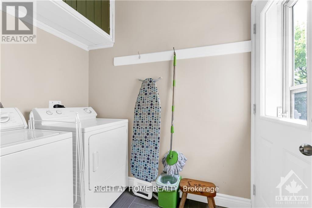 2 Bed, 1 Bath Multi-Family for Rent in Ottawa – 24 DESJARDINS AVENUE, Ottawa – MLS# X13470470 - Image 12