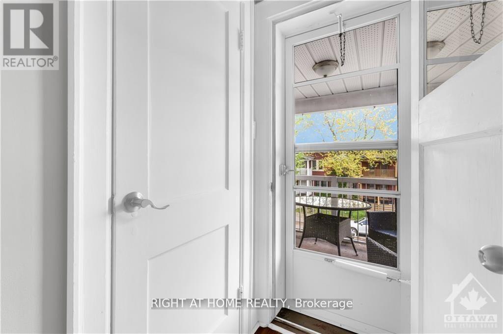 2 Bed, 1 Bath Multi-Family for Rent in Ottawa – 24 DESJARDINS AVENUE, Ottawa – MLS# X13470470 - Image 13