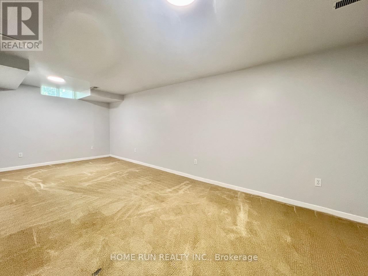 3 Bed, 3 Bath House for Sale in Ottawa – 126 DAVENTRY CRESCENT, Ottawa – MLS# X13470476 - Image 24