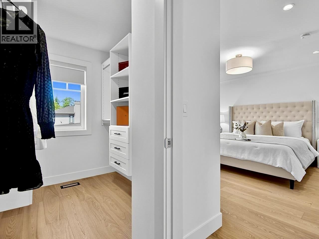 1 8029 MACPHERSON AVENUE, Burnaby