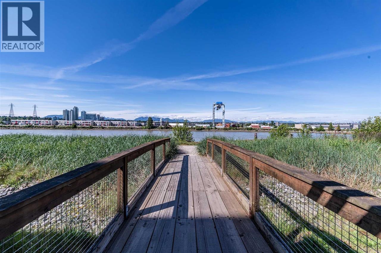 #37-10133 RIVER Drive, Richmond