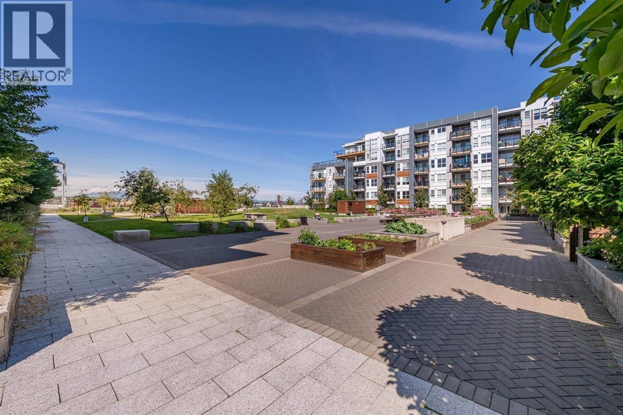 #37-10133 RIVER Drive, Richmond