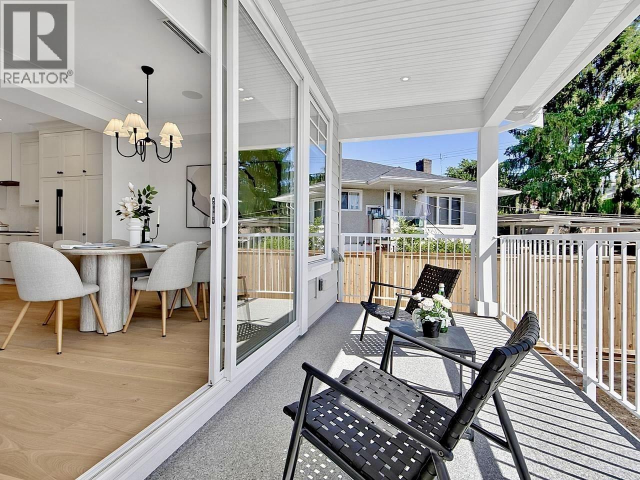 1 8029 MACPHERSON AVENUE, Burnaby