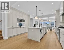 2 8029 Macpherson Avenue, Burnaby, BC V5J4P5 Photo 10