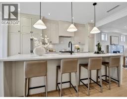 2 8029 Macpherson Avenue, Burnaby, BC V5J4P5 Photo 9