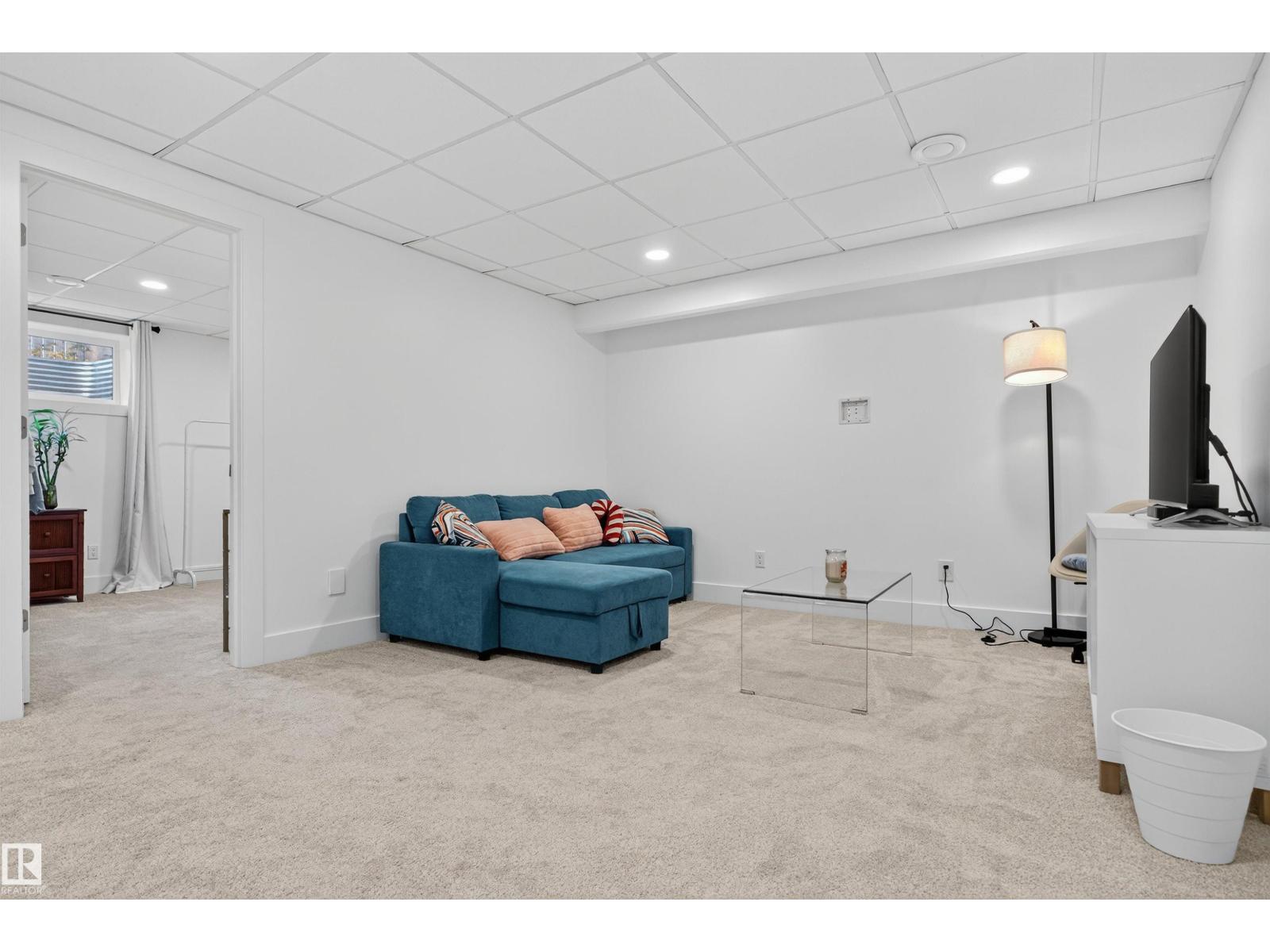 1772 33B ST NW - 56