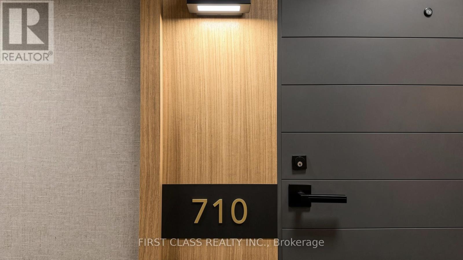 #710 25 ADRA GRADO WAY - 10