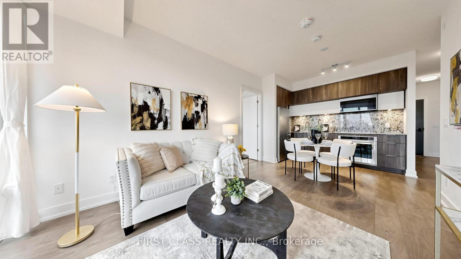 #710 25 ADRA GRADO WAY - 13