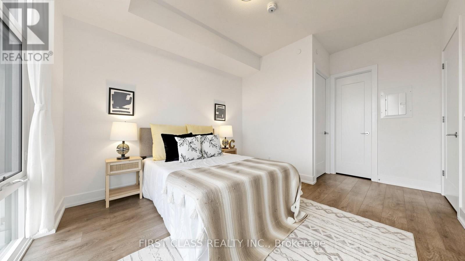 #710 25 ADRA GRADO WAY - 18