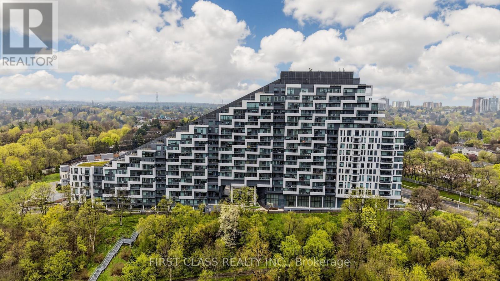 #710 25 ADRA GRADO WAY - 2