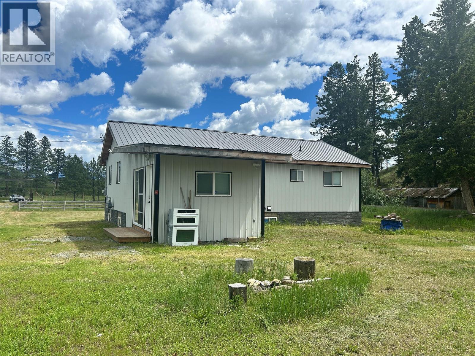 9275 PIGHIN Road - 8