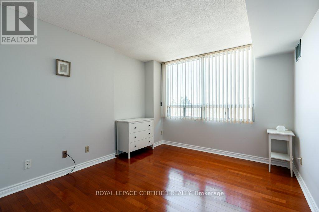 #304 320 MILL STREET S - 14