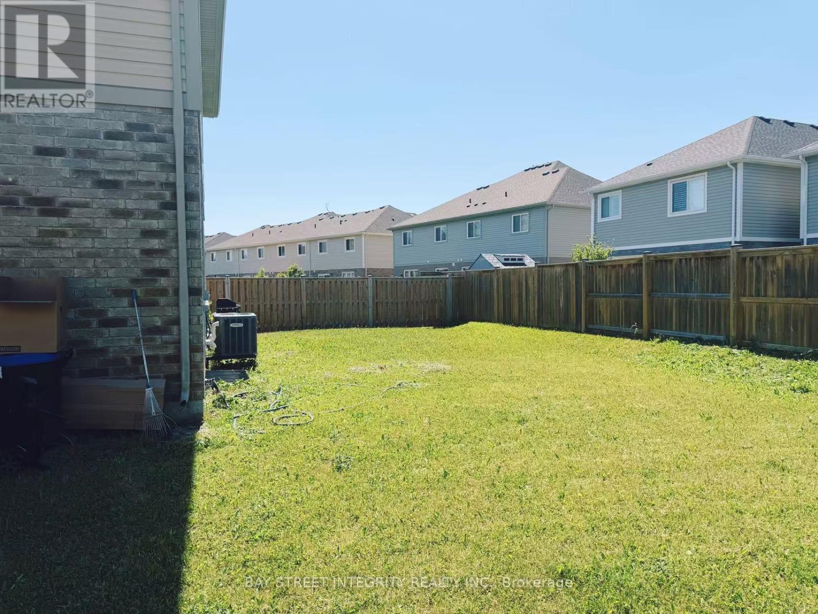 32 ELDERBERRY ROAD - 21