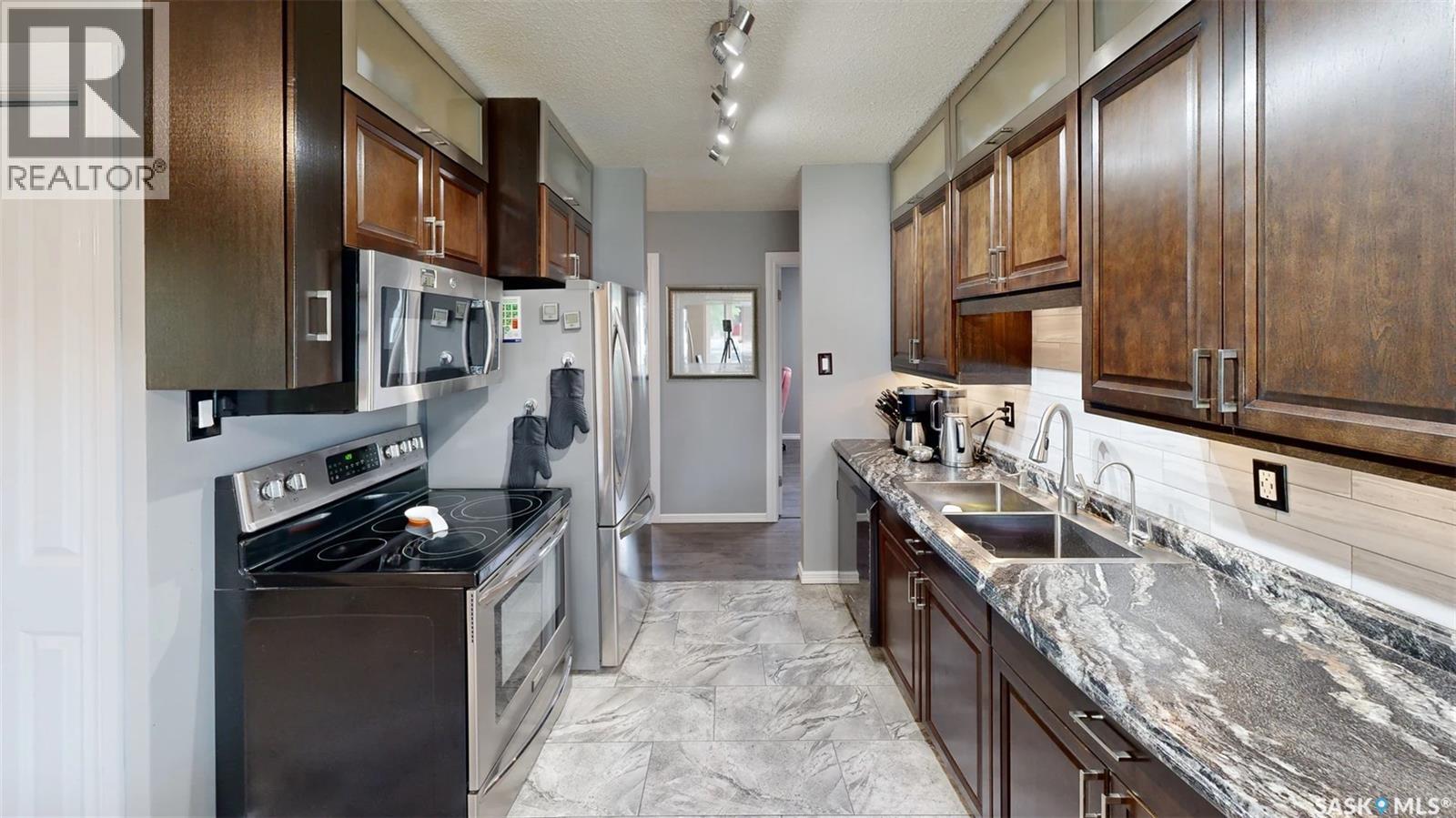128 Riddell CRESCENT - photo 4