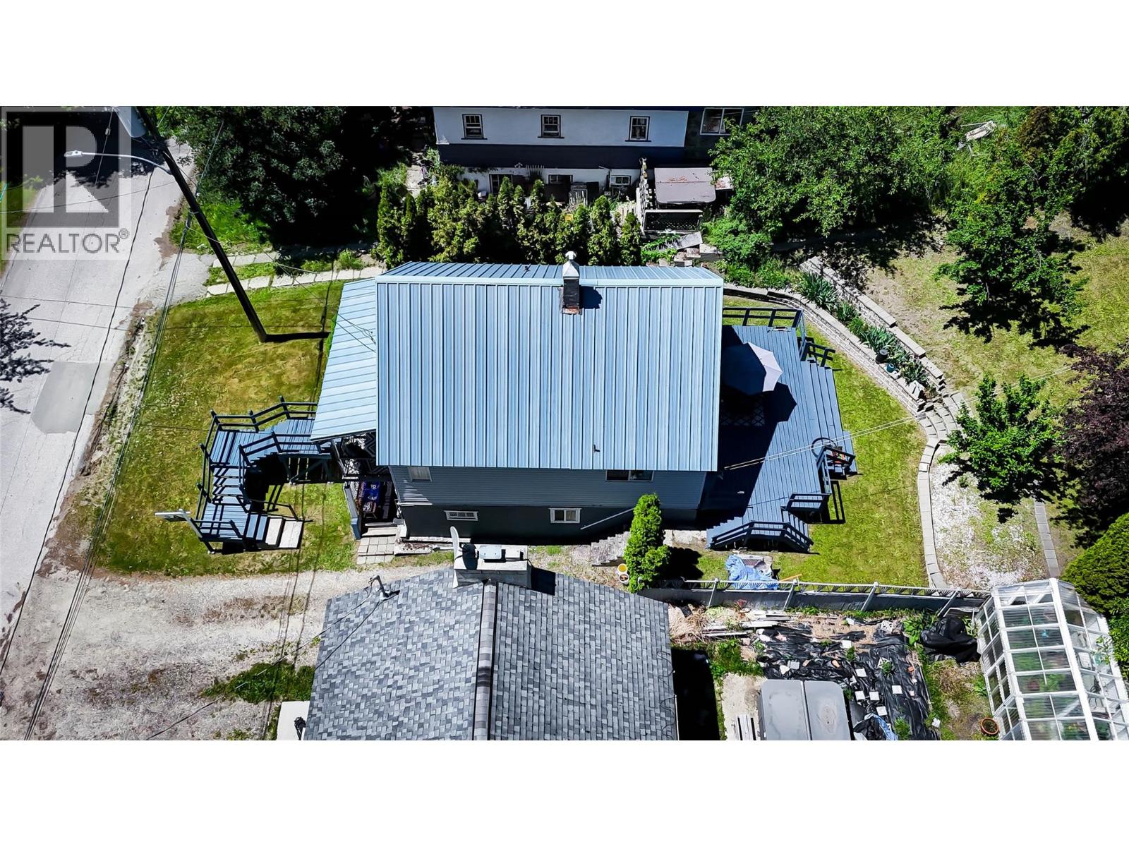 2246 Kootenay Avenue - 8