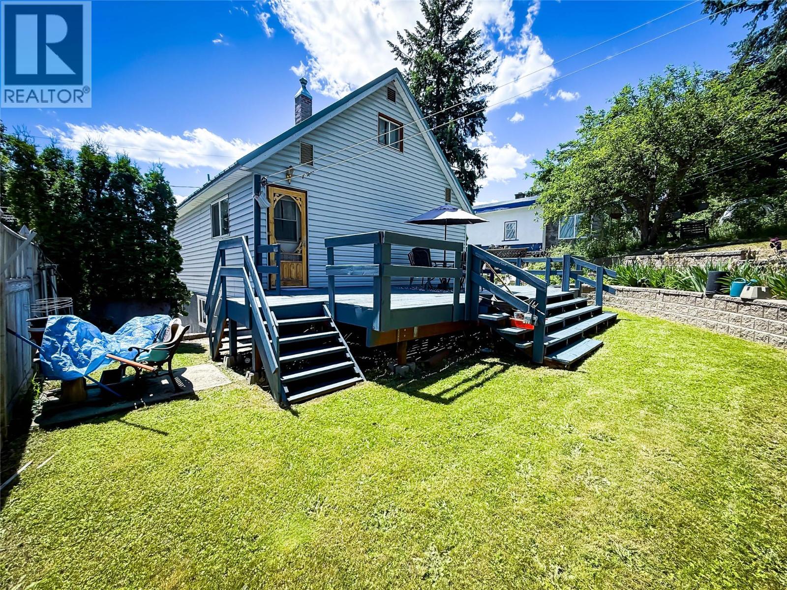 2246 Kootenay Avenue - 10