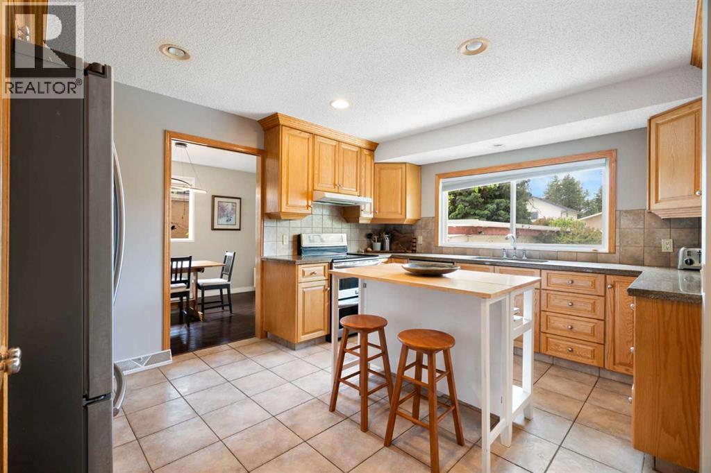 5431 Silverdale Drive NW — photo 10