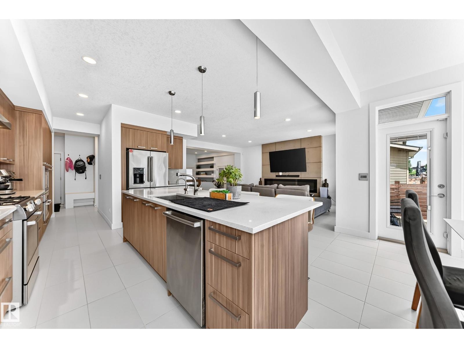 793 WINDERMERE WD NW - 10