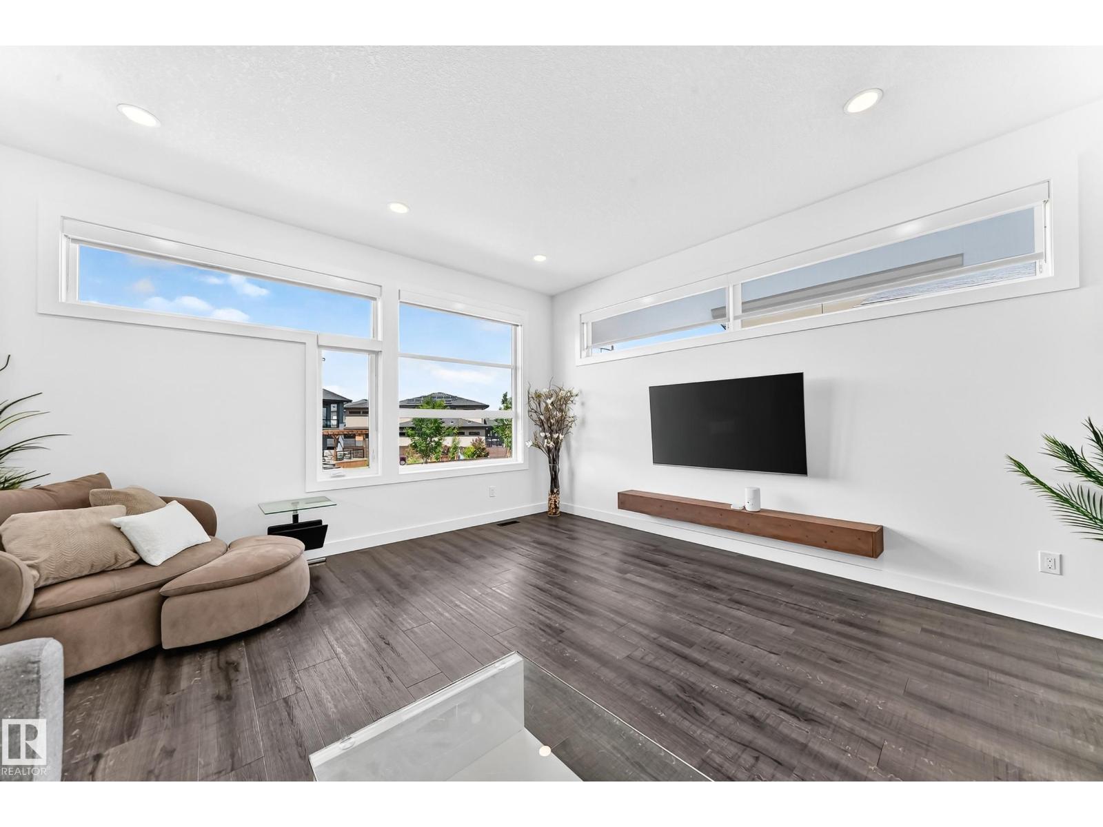 793 WINDERMERE WD NW - 26