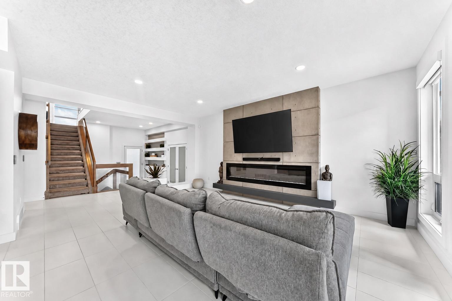 793 WINDERMERE WD NW - 16
