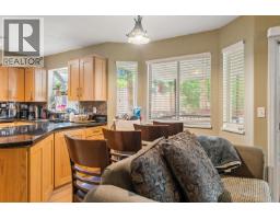 1410 Mountainview Court, Coquitlam, BC V3E2R9 Photo 9
